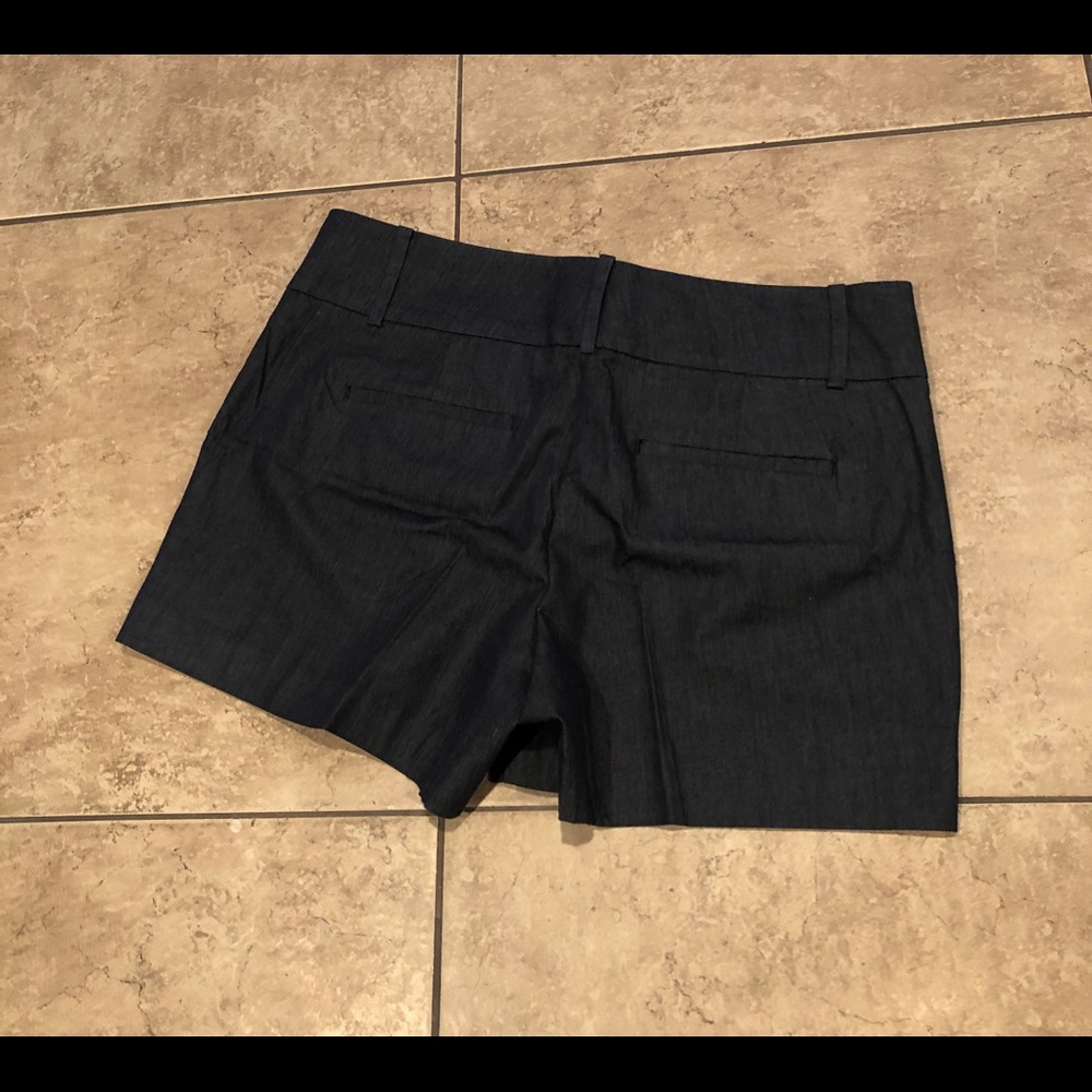 Shorts - Picture 2 of 3